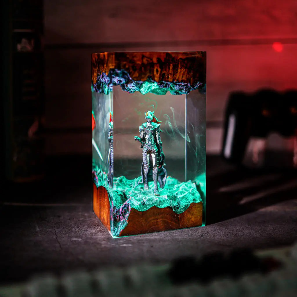 Solo Leveling Blood-Red Commander Igris Epoxy Resin Lamp, Night Light