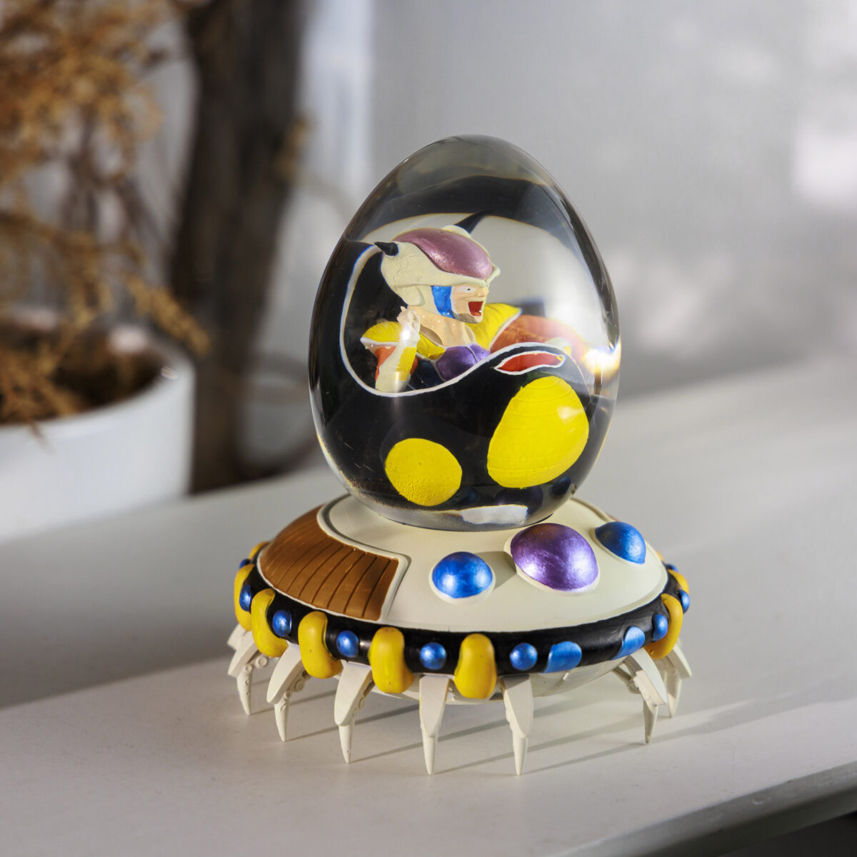 Dragon Ball Frieza Resin Egg Lamp, Night Light