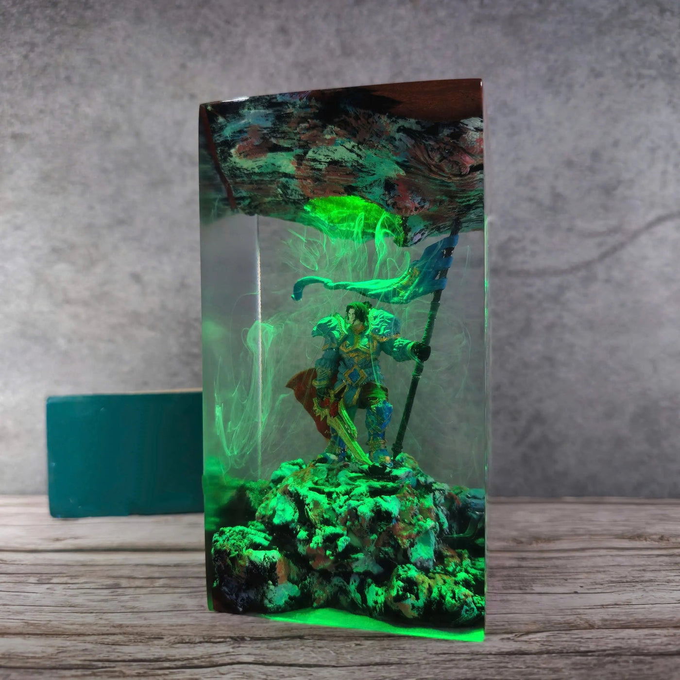 World of Warcraft Varian Wrynn Epoxy Resin Lamp, Night Light