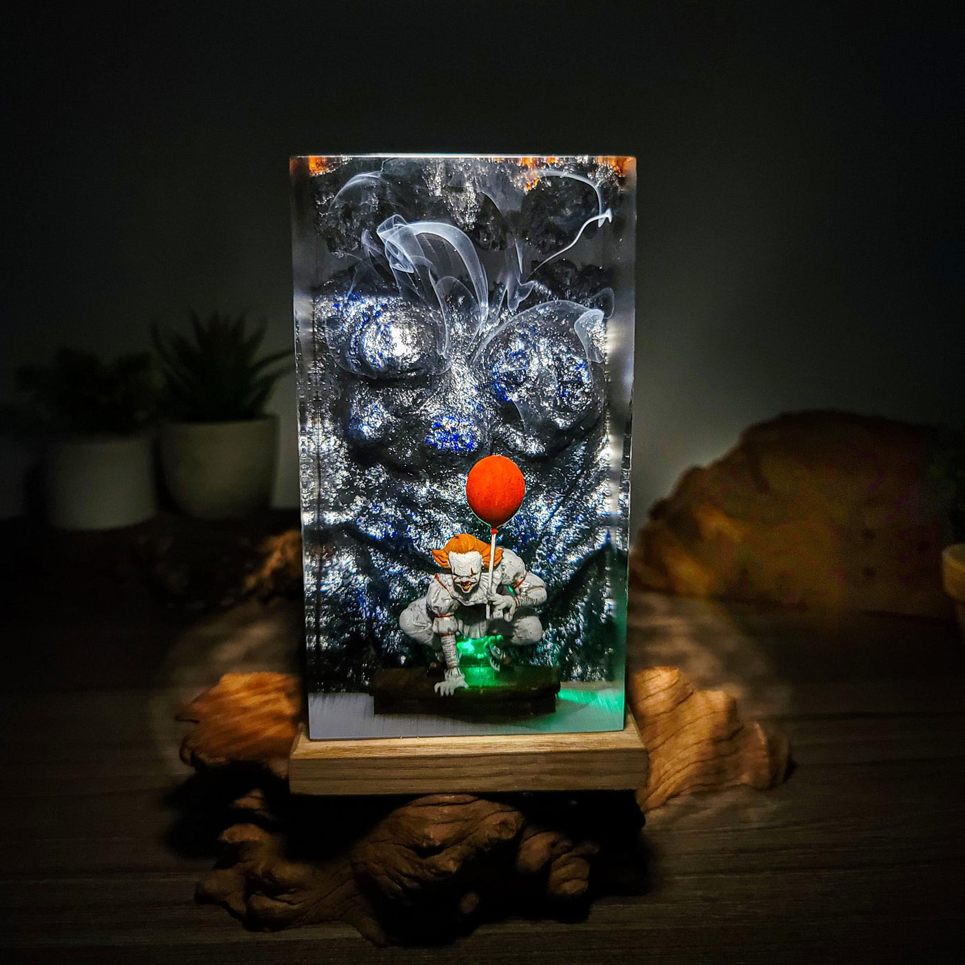 Halloween Horror Pennywise The Clown IT Epoxy Resin Lamp, Night Light
