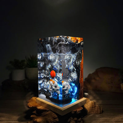 Halloween Horror Pennywise The Clown IT Epoxy Resin Lamp, Night Light