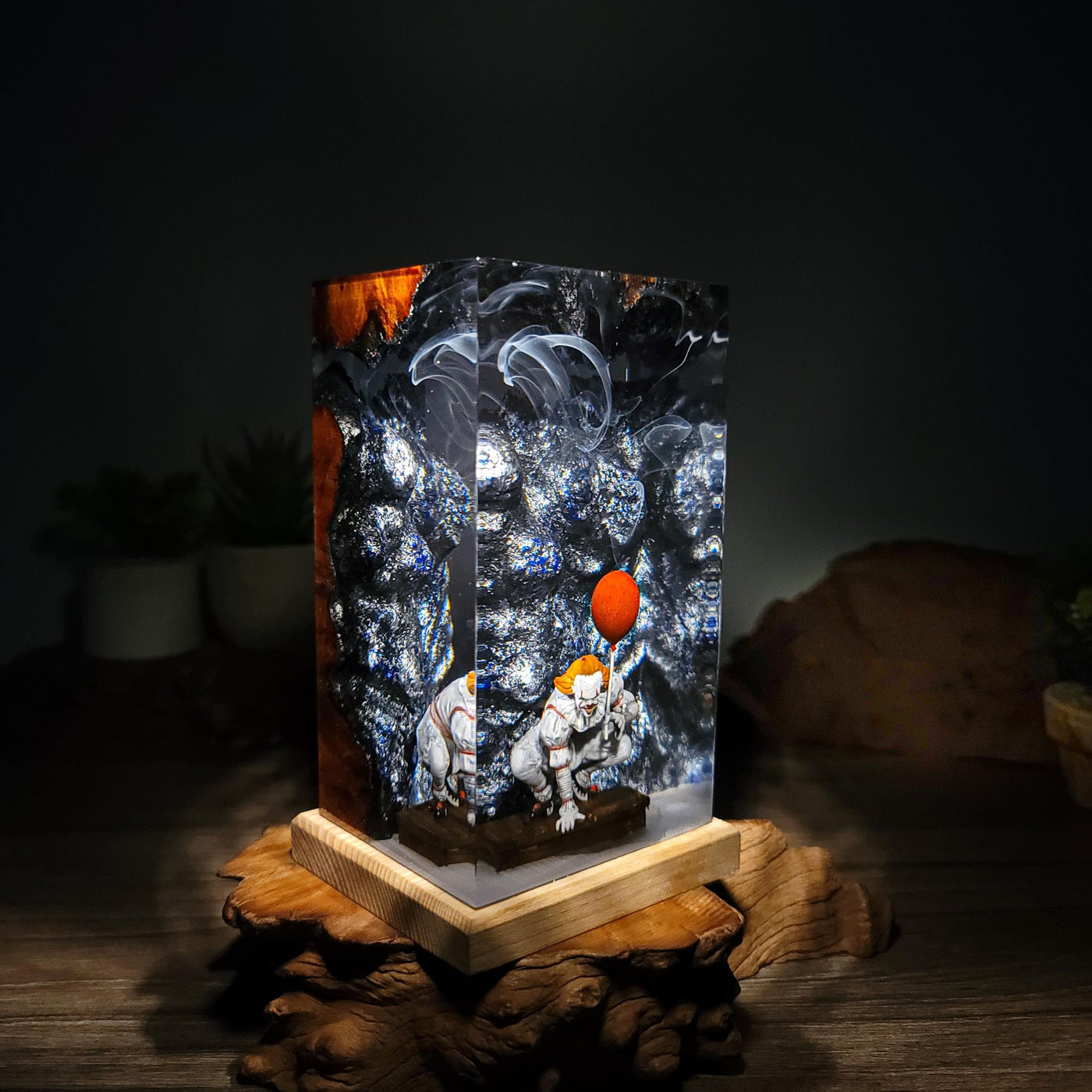 Halloween Horror Pennywise The Clown IT Epoxy Resin Lamp, Night Light