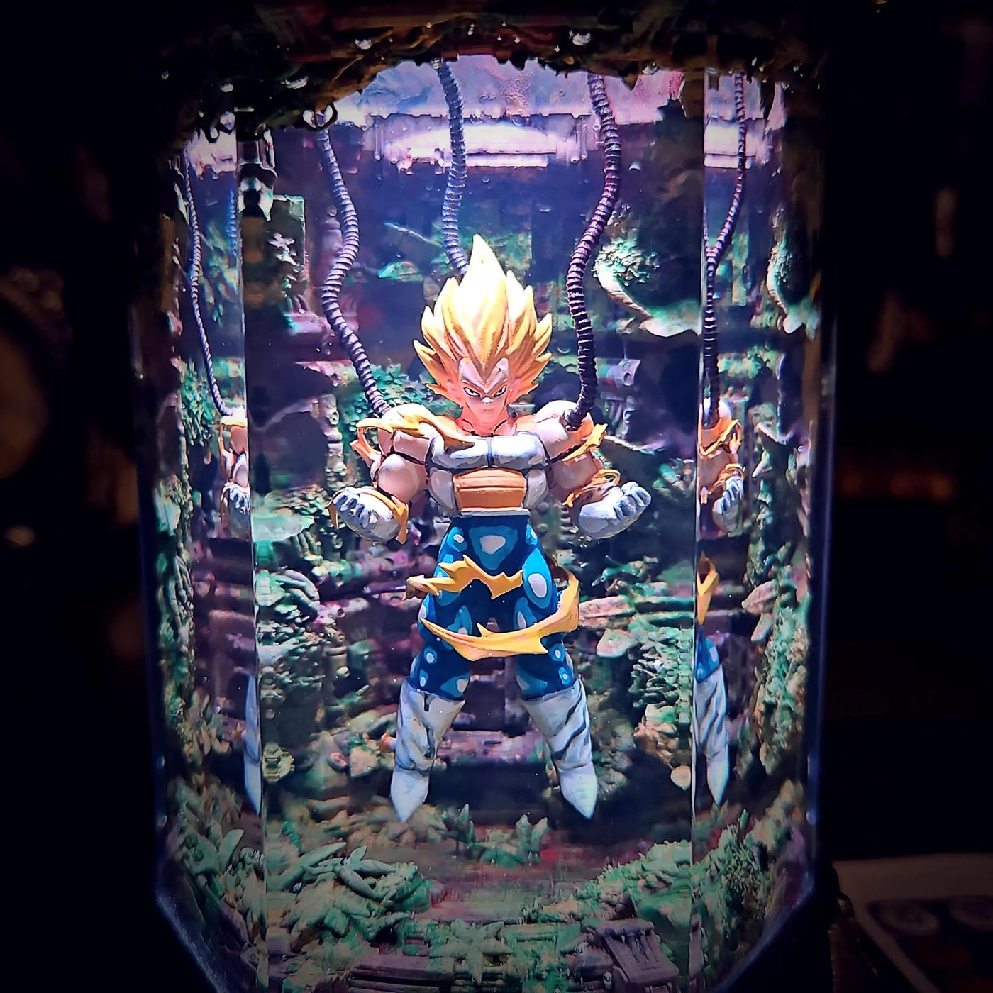 Dragon Ball Majin Vegeta Healing Chamber Incubator Epoxy Resin Lamp, Night Light, Wireless Lights