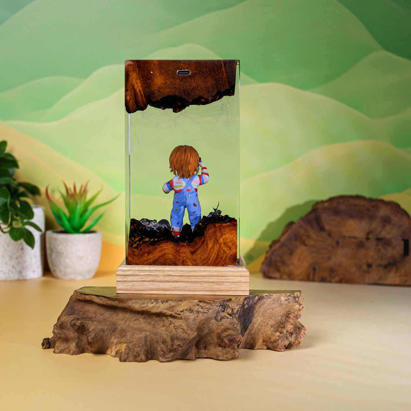 Halloween Horror Chucky Doll Epoxy Resin Lamp, Night Light