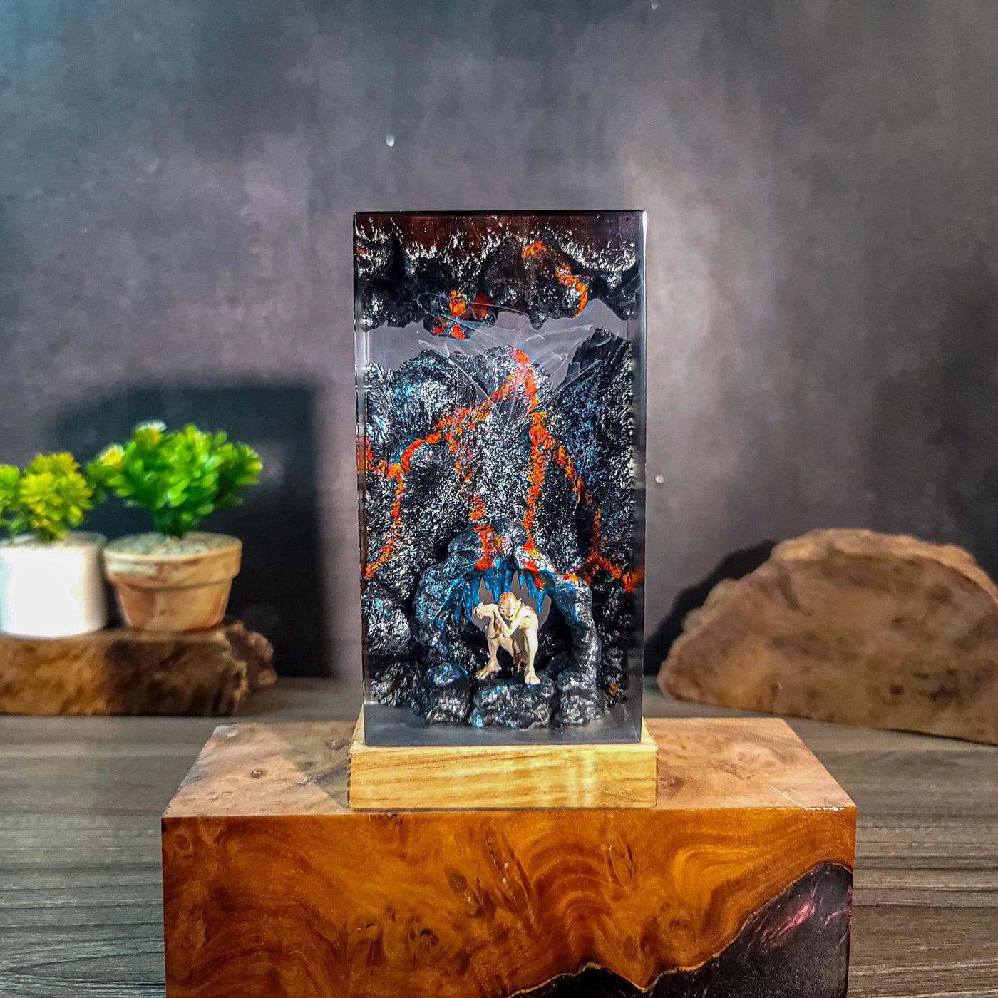 LOTR Lord Of Rings Smeagol Gollum Epoxy Resin Lamp, Night Light