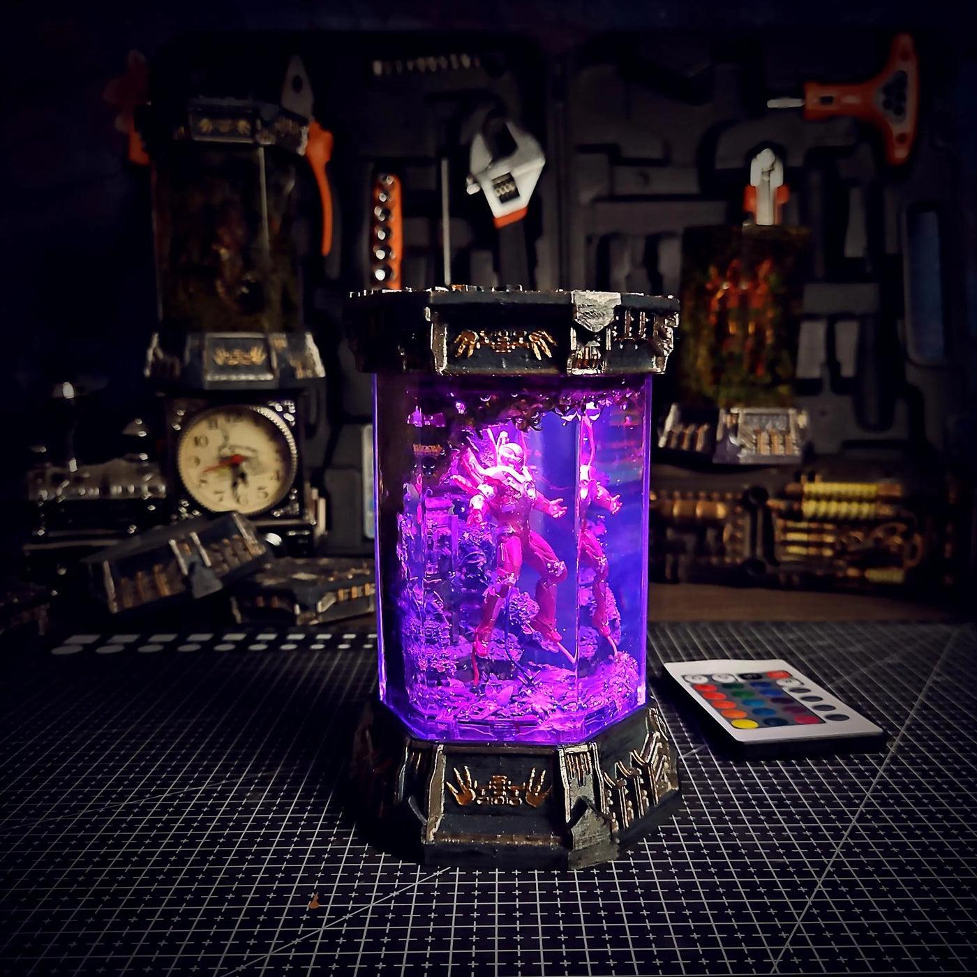 Marvel MCU Iron Man Healing Chamber Incubator Epoxy Resin Lamp, Night Light, Wireless Lights