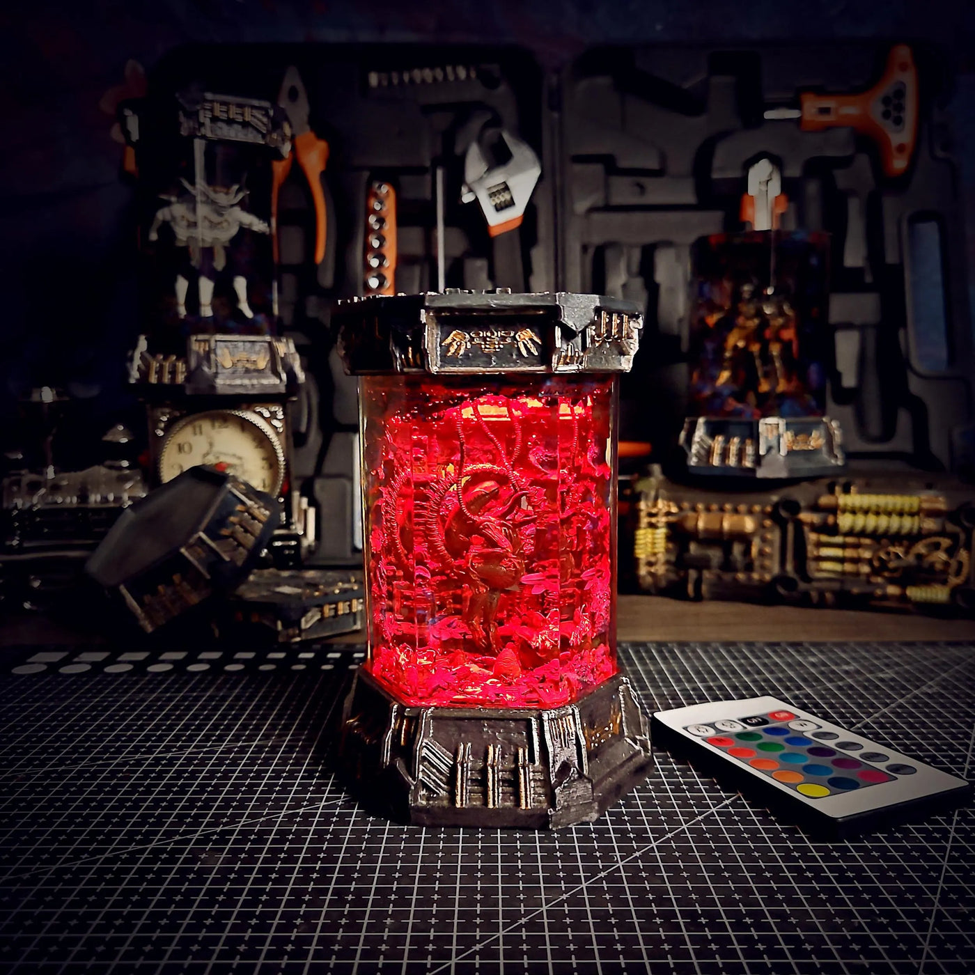 Xenomorph Alien Space Monster Healing Chamber Incubator Epoxy Resin Lamp, Night Light, Wireless Lights