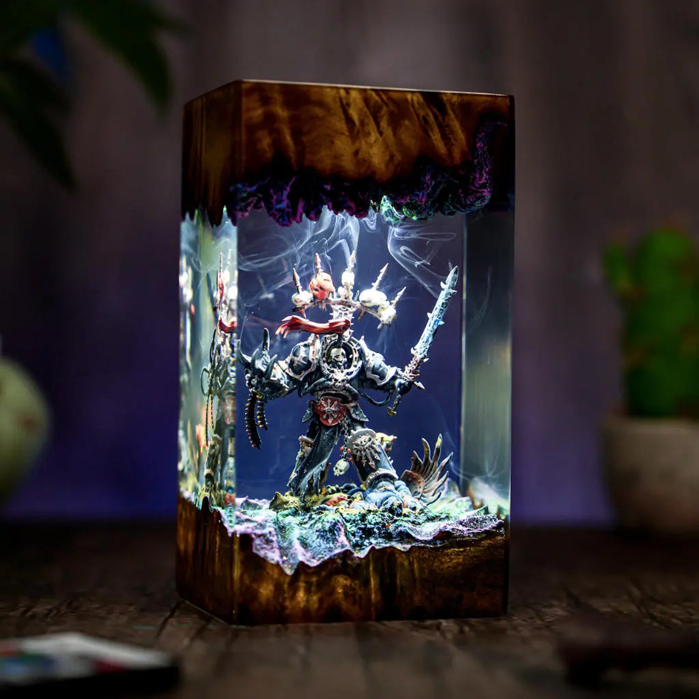 Warhammer Chaos Space Marines Epoxy Resin Lamp, Night Light