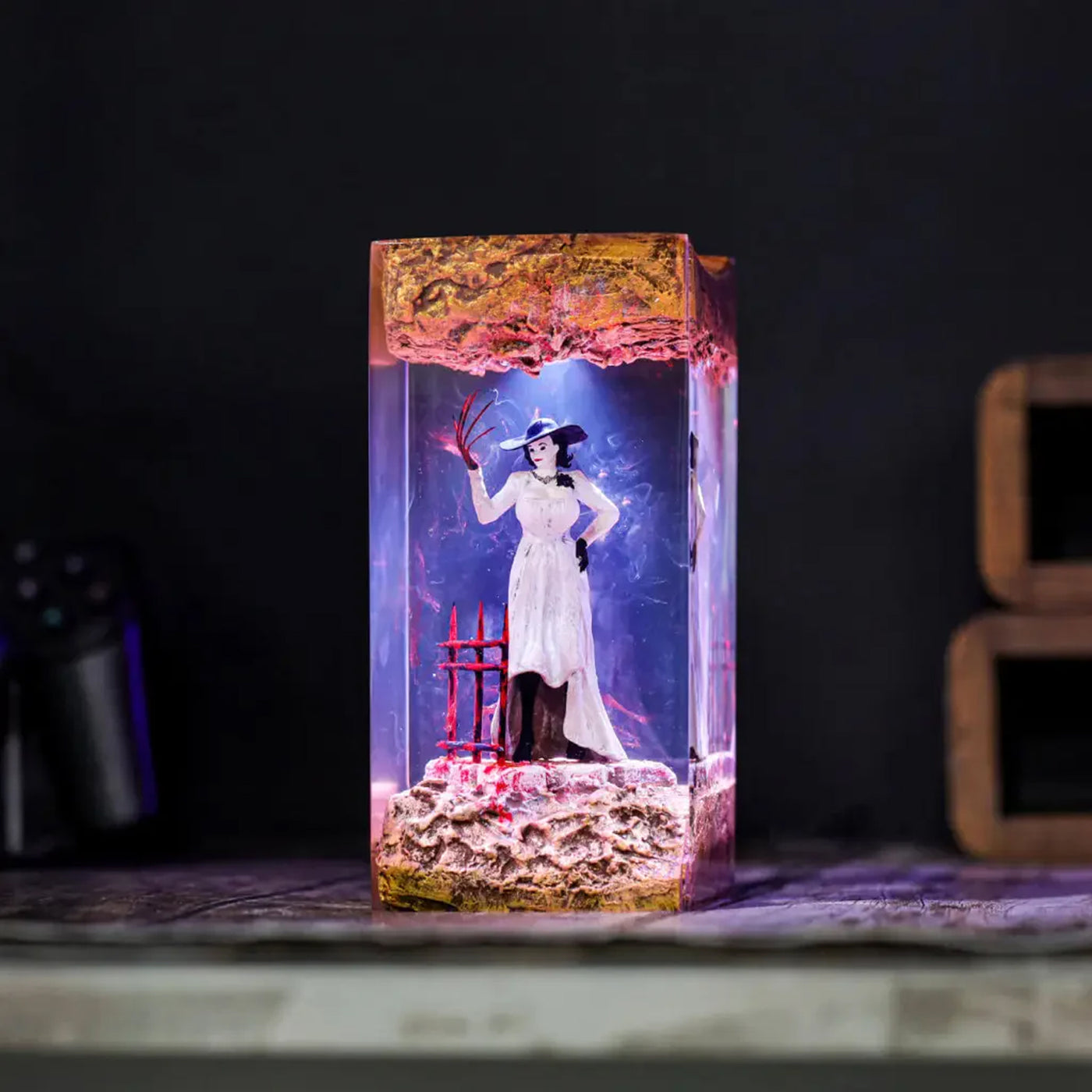 Resident Evil Lady Dimitrescu Epoxy Resin Lamp, Night Light