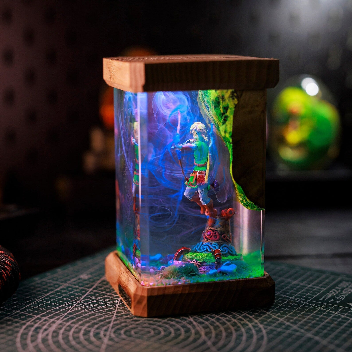 Zelda Link Archer Amiibo Epoxy Resin Lamp, Night Light