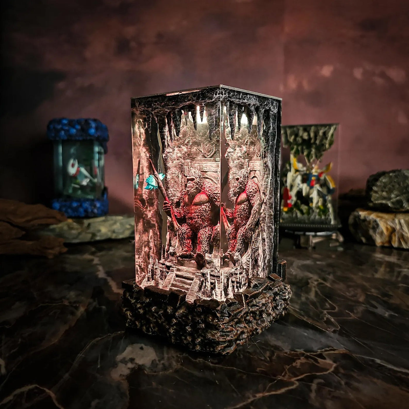 Kong Throne The New Empire Monster Diorama Epoxy Resin Lamp, Night Light, Wireless Lights