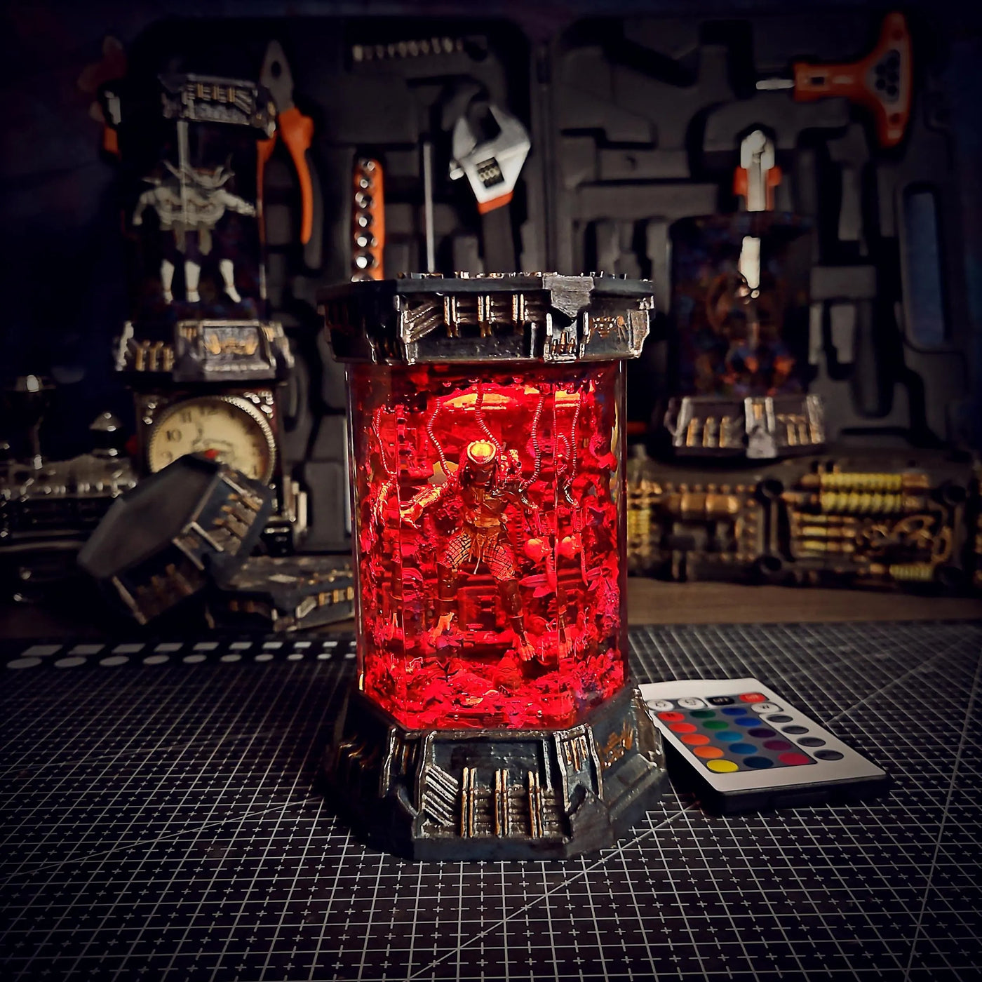 Predator Alien Space Monster Healing Chamber Incubator Epoxy Resin Lamp, Night Light, Wireless Lights
