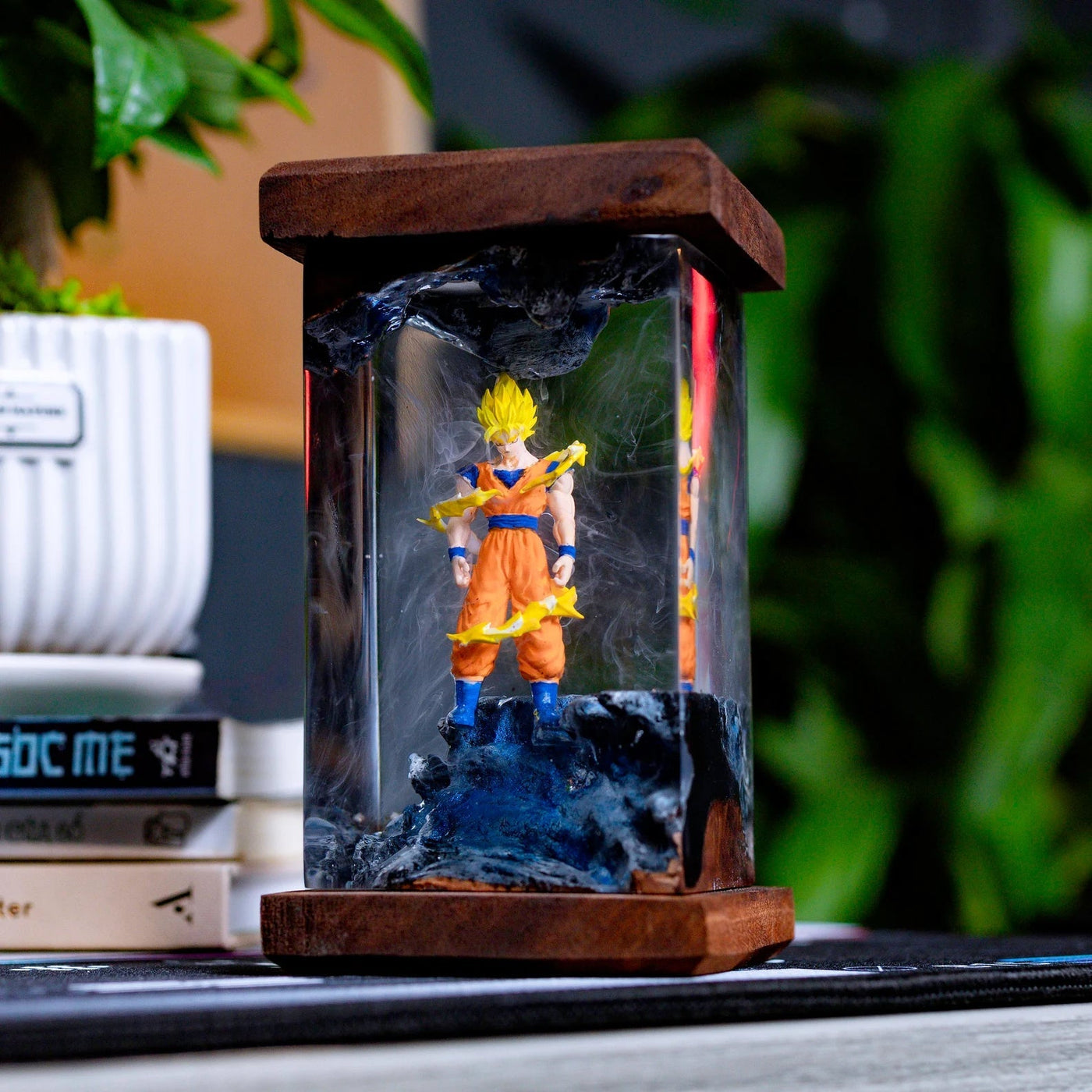 Dragon Ball Goku Super Saiyan Epoxy Resin Lamp, Night Light