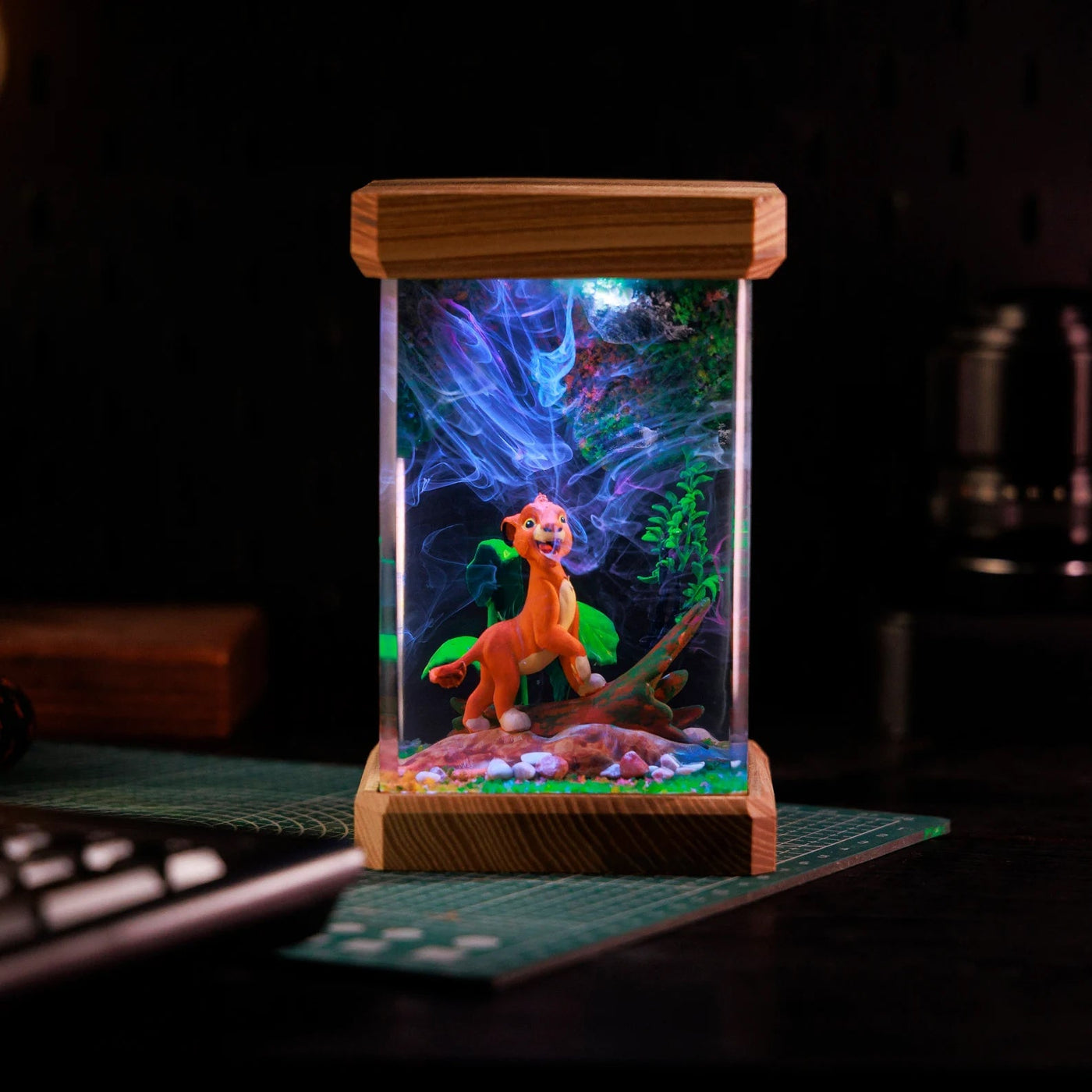 Lion King Epoxy Resin Lamp, Night Light