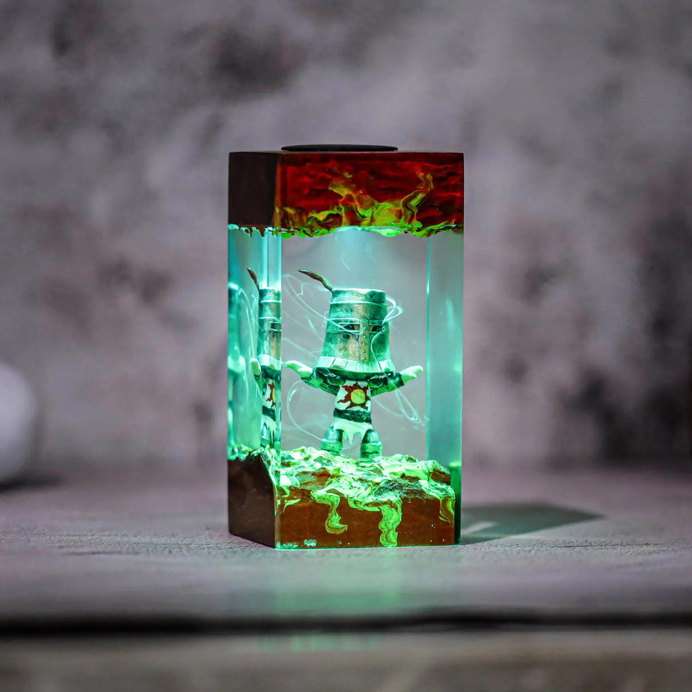 Dark Souls Praise the Sun Solaire of Astora Epoxy Resin Lamp, Night Light