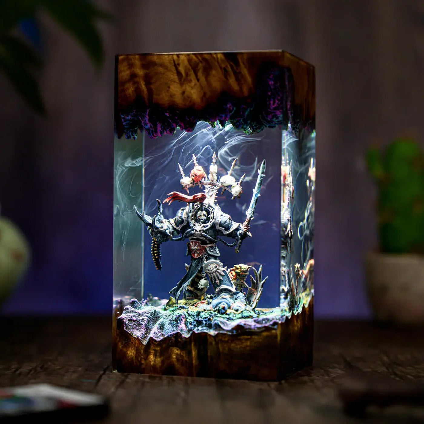 Warhammer Chaos Space Marines Epoxy Resin Lamp, Night Light