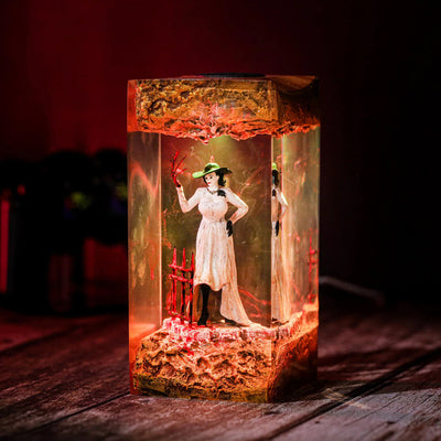 Resident Evil Lady Dimitrescu Epoxy Resin Lamp, Night Light