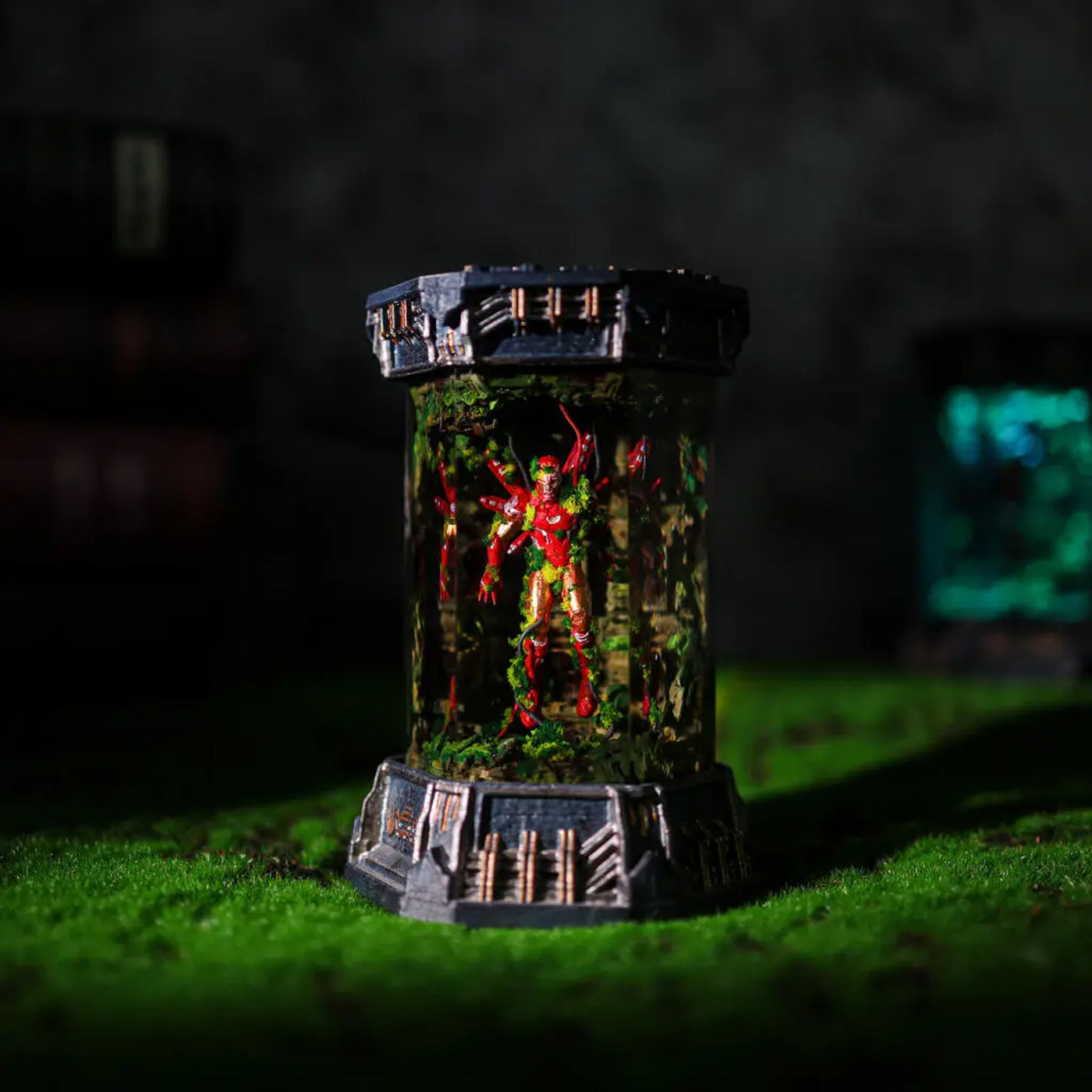 Marvel MCU Iron Man Healing Chamber Incubator Epoxy Resin Lamp, Night Light, Wireless Lights