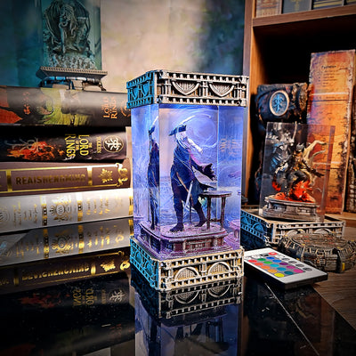 Bloodborne Lady Maria and The Old Hunters Epoxy Resin Lamp, Night Light, Wireless Lights