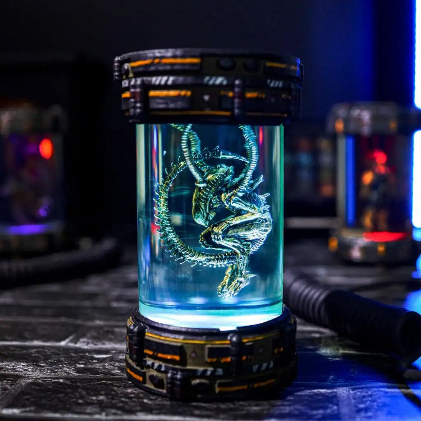 Xenomorph Alien Space Monster Healing Chamber Incubator Epoxy Resin Lamp, Night Light, Wireless Lights