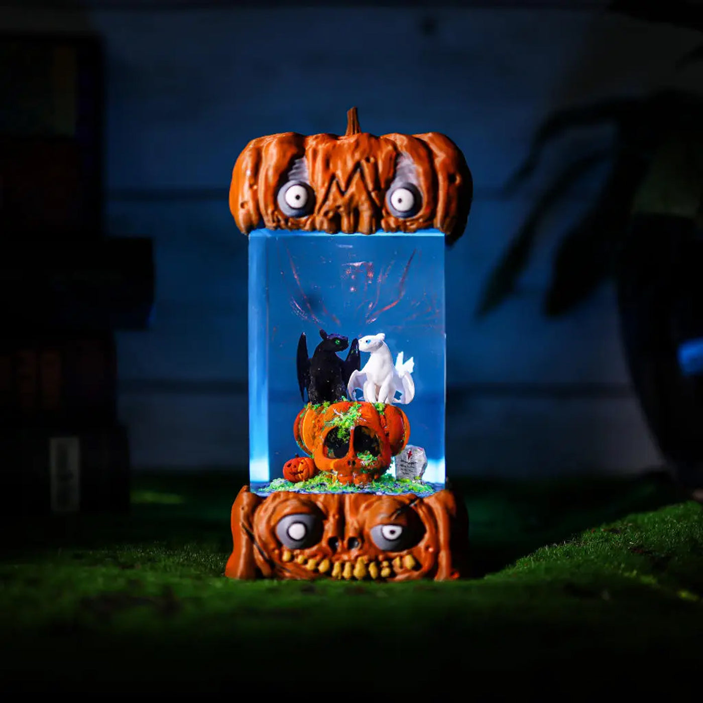 Halloween Spooky Toothless and Light Fury Pumpkin Epoxy Resin Lamp, Night Light, Wireless Lights