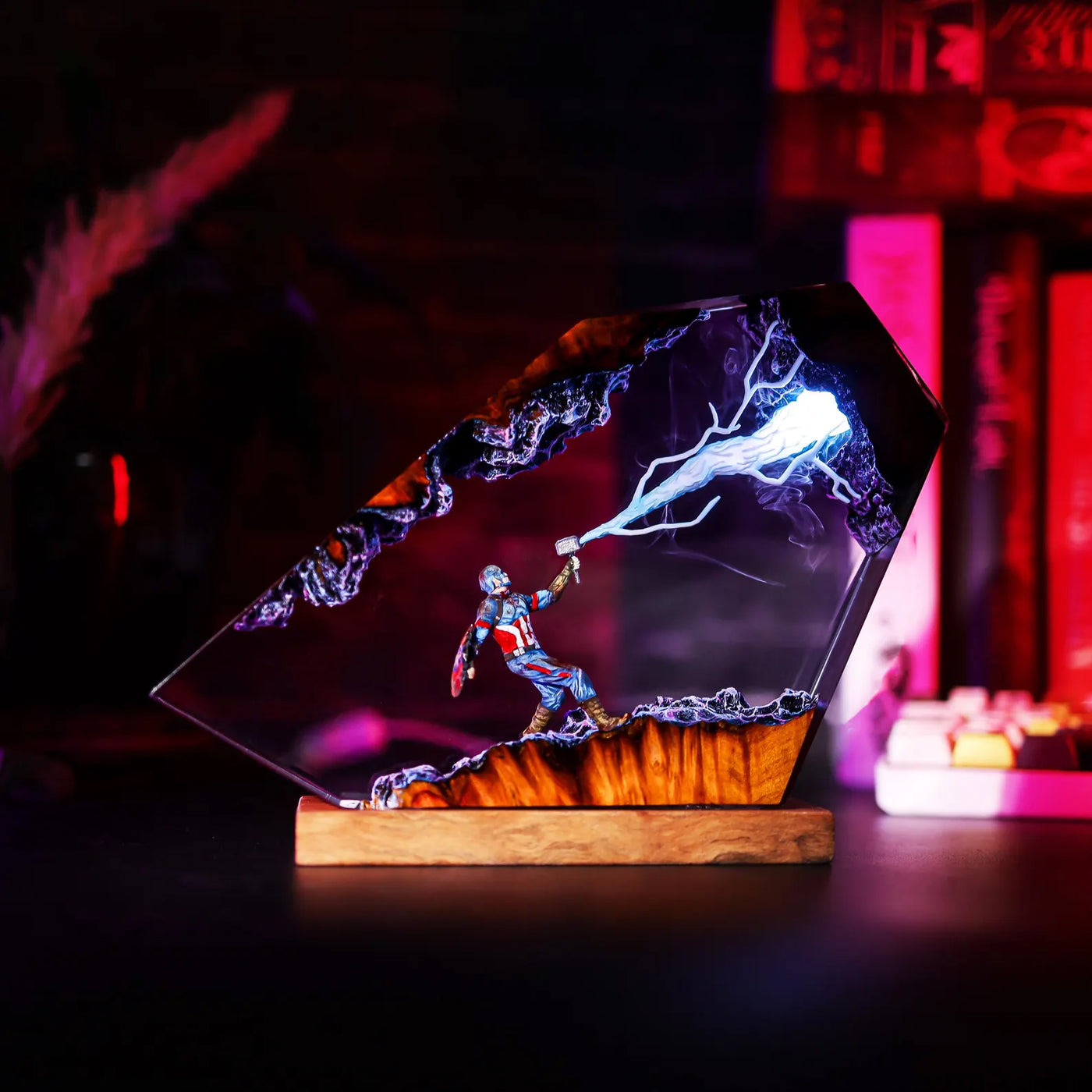 Marvel MCU Captain America Mjolnir Attack Lightning Epoxy Resin Lamp, Night Light