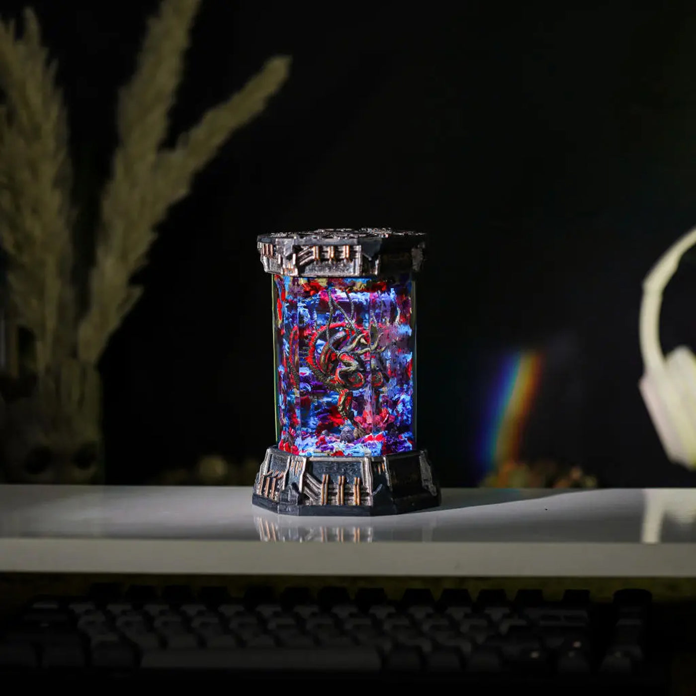 Xenomorph Alien Space Monster Healing Chamber Incubator Epoxy Resin Lamp, Night Light, Wireless Lights