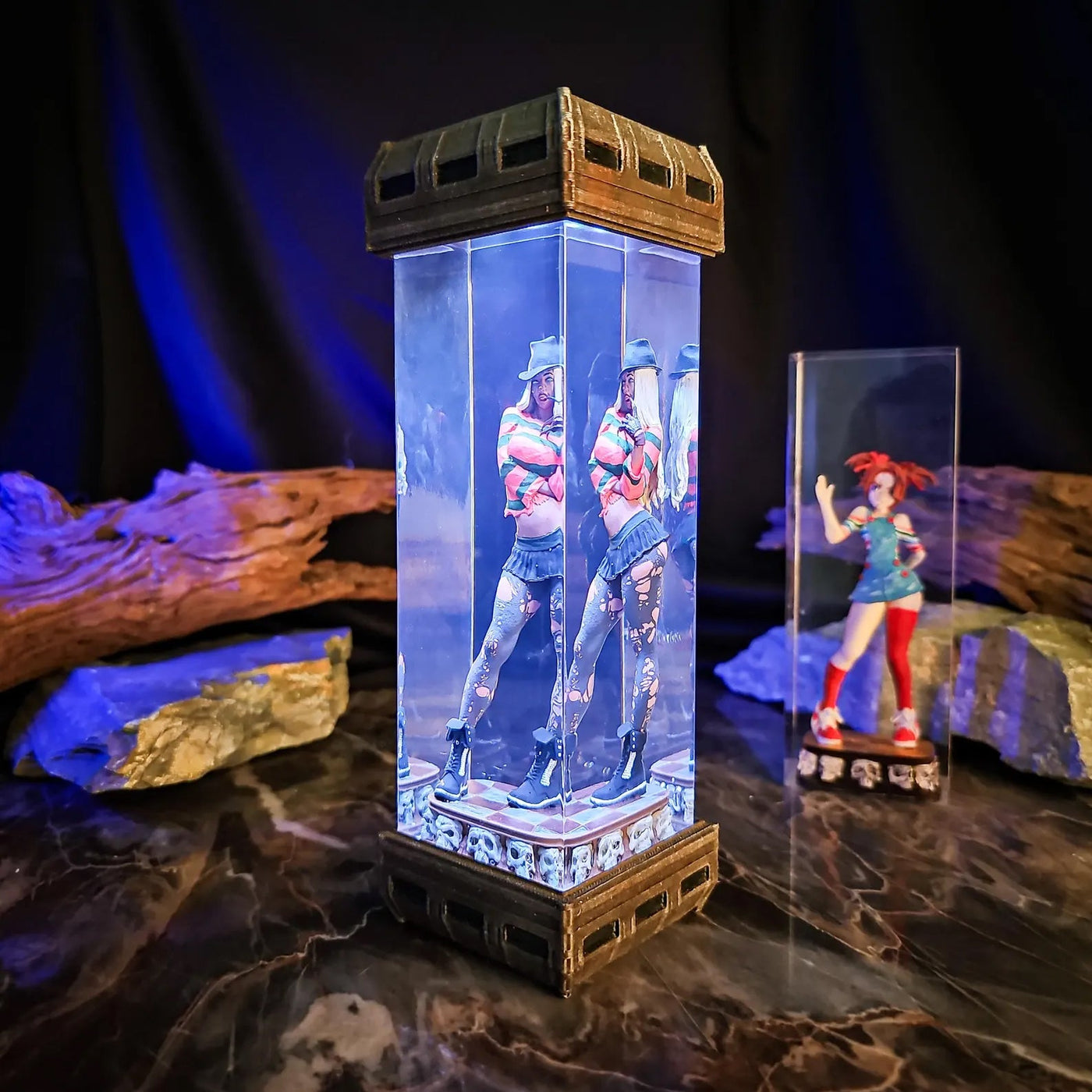 Halloween Horror Freddy Krueger Girl Diorama Epoxy Resin Lamp, Night Light, Wireless Lights