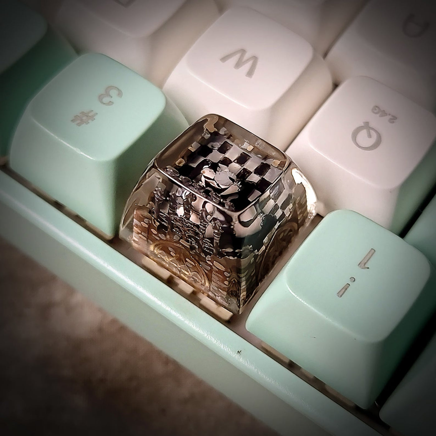 2B Nier Automata Artisan Keycaps Epoxy Resin