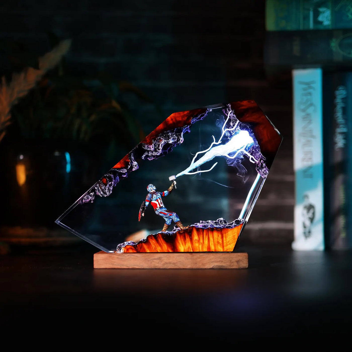 Marvel MCU Captain America Mjolnir Attack Lightning Epoxy Resin Lamp, Night Light