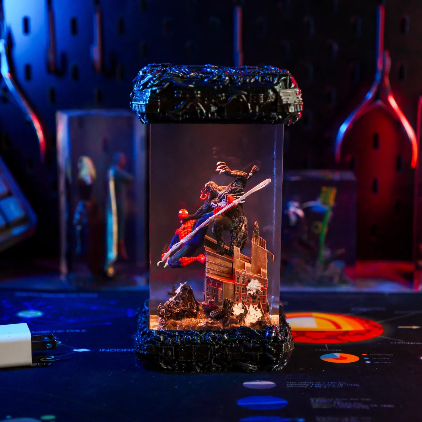 Marvel MCU Spider-Man vs Venom Epoxy Resin Lamp, Night Light, Wireless Lights