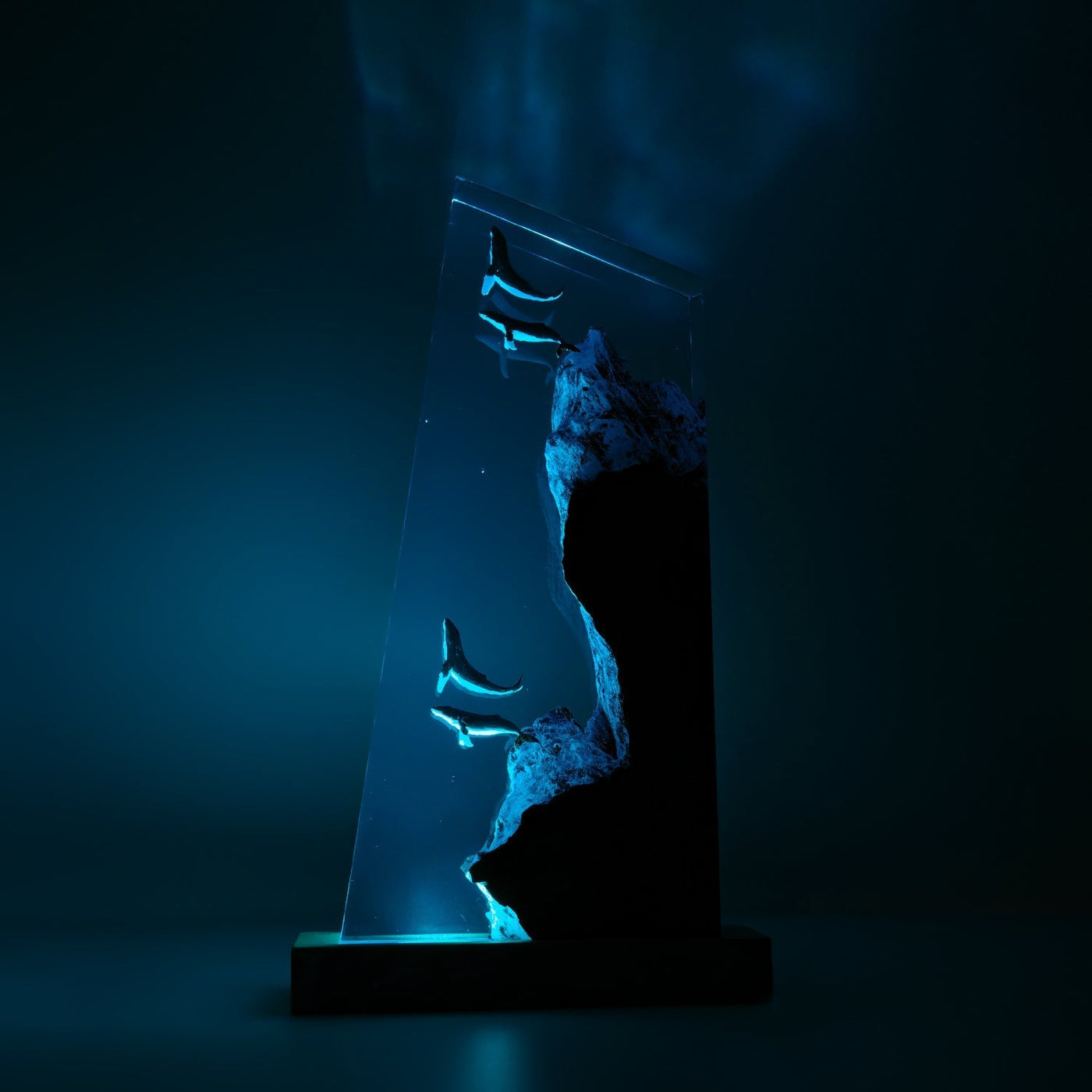 Humpback Whales - High Quality Epoxy Resin Lamp