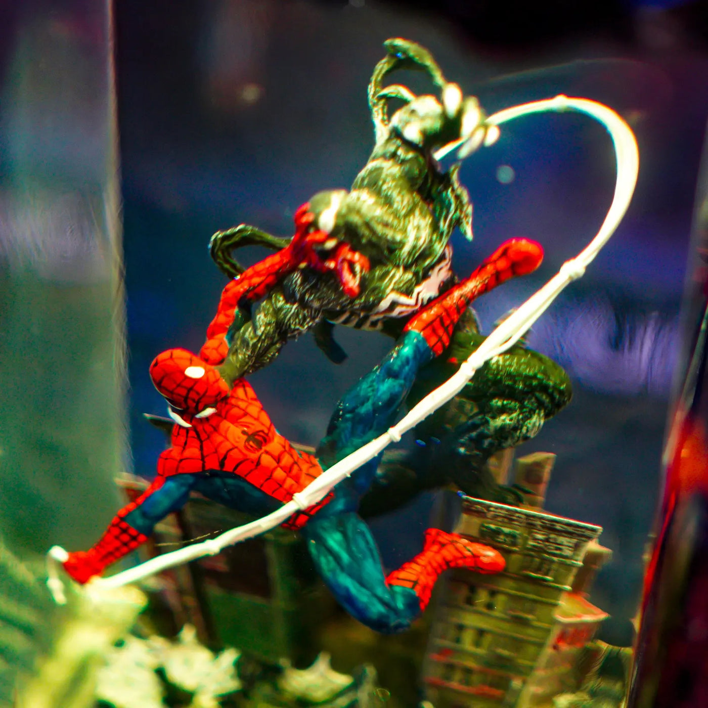 Marvel MCU Spider-Man vs Venom Epoxy Resin Lamp, Night Light, Wireless Lights