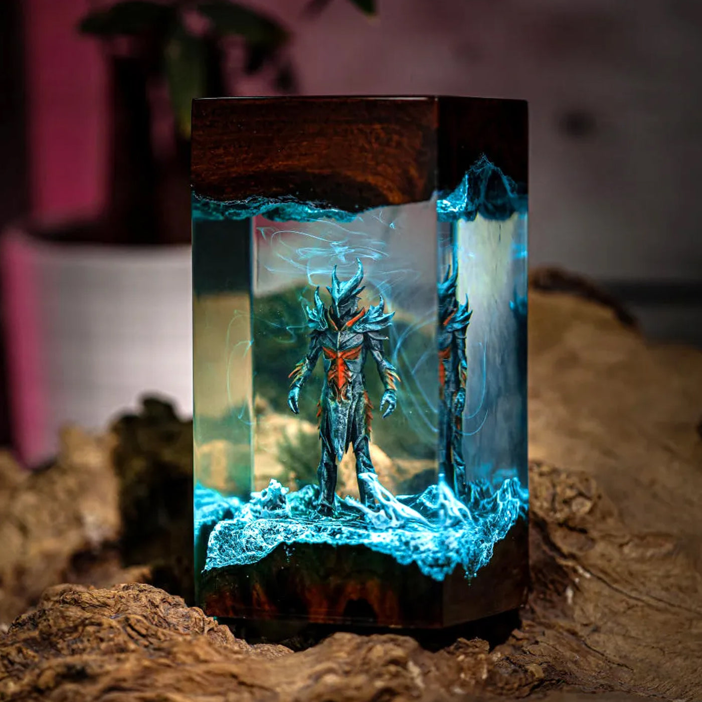 Elder Scrolls Skyrim Daedric Warrior Epoxy Resin Lamp, Night Light