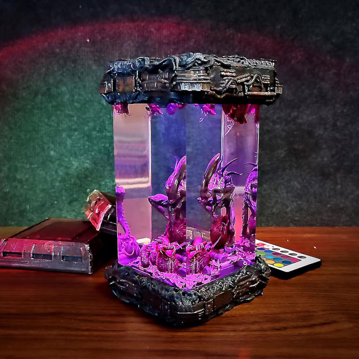 Xenomorph Alien Space Monster Diorama Epoxy Resin Lamp, Night Light, Wireless Lights