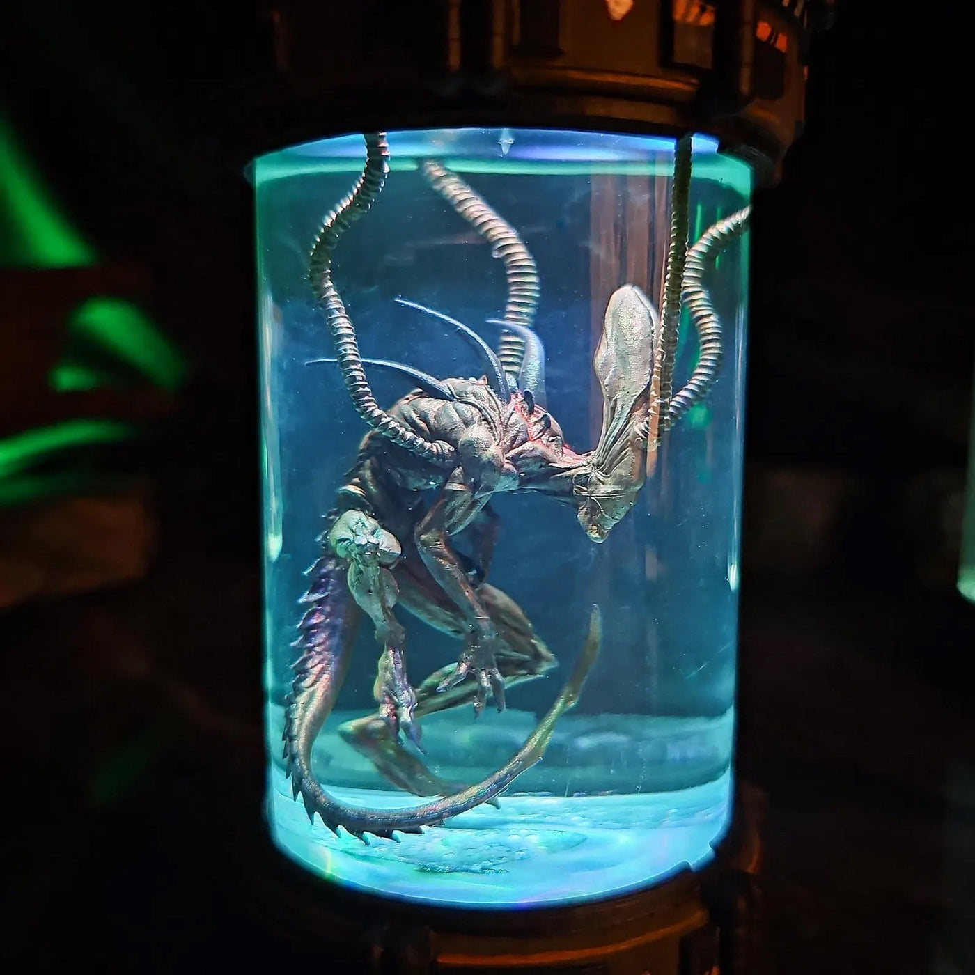 Xenomorph Alien Space Monster Healing Chamber Incubator Epoxy Resin Lamp, Night Light, Wireless Lights