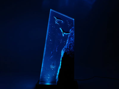 Humpback Whales & Divers & Turtle - High Quality Epoxy Resin Lamp