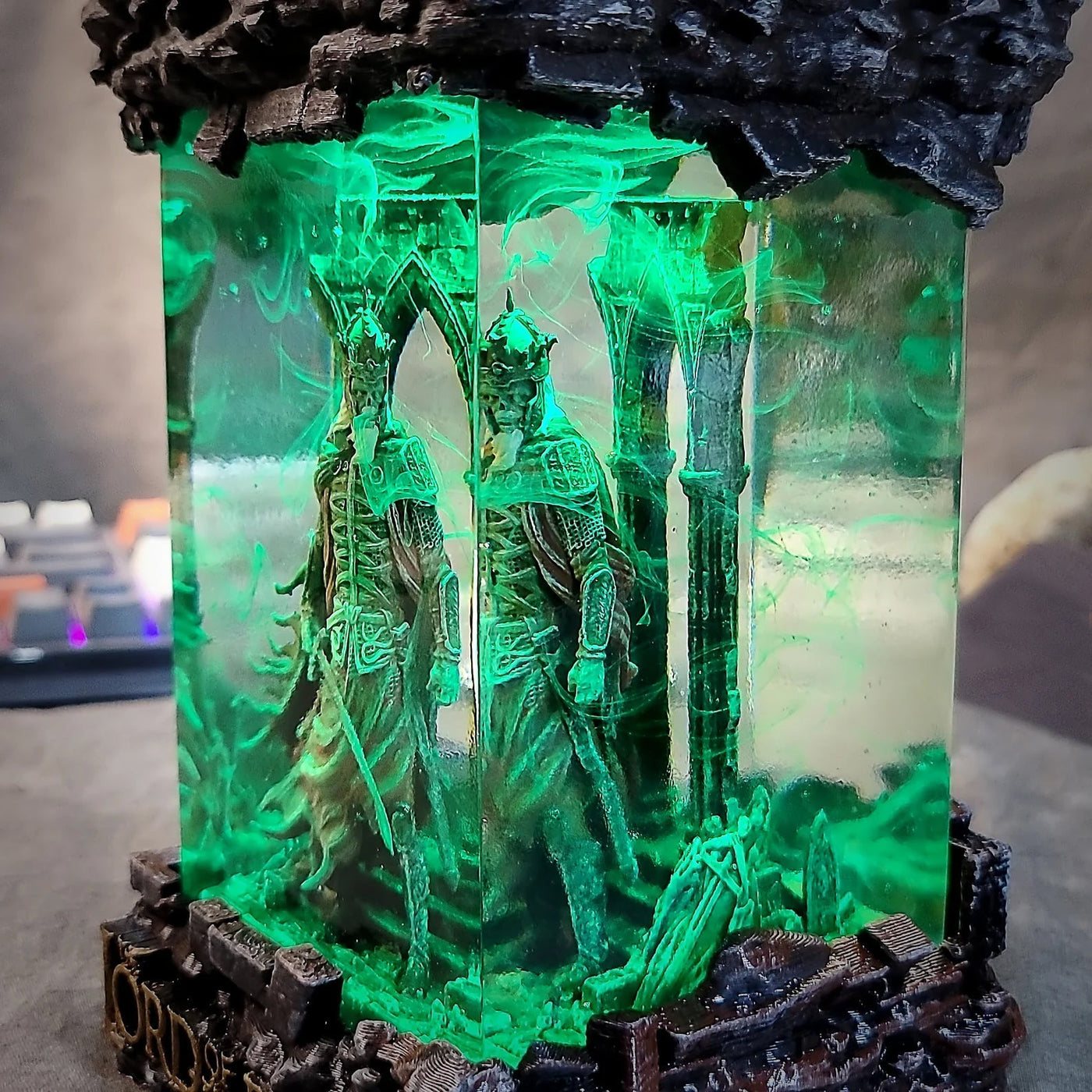 LOTR Lord Of Rings King of the Dead Rioc Diorama Epoxy Resin Lamp, Night Light, Wireless Lights