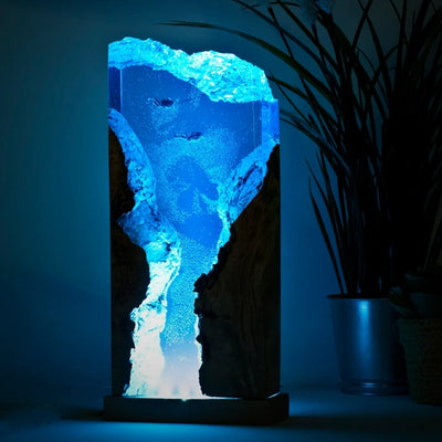 Divers Explore Undersea - High Quality Epoxy Resin Lamp