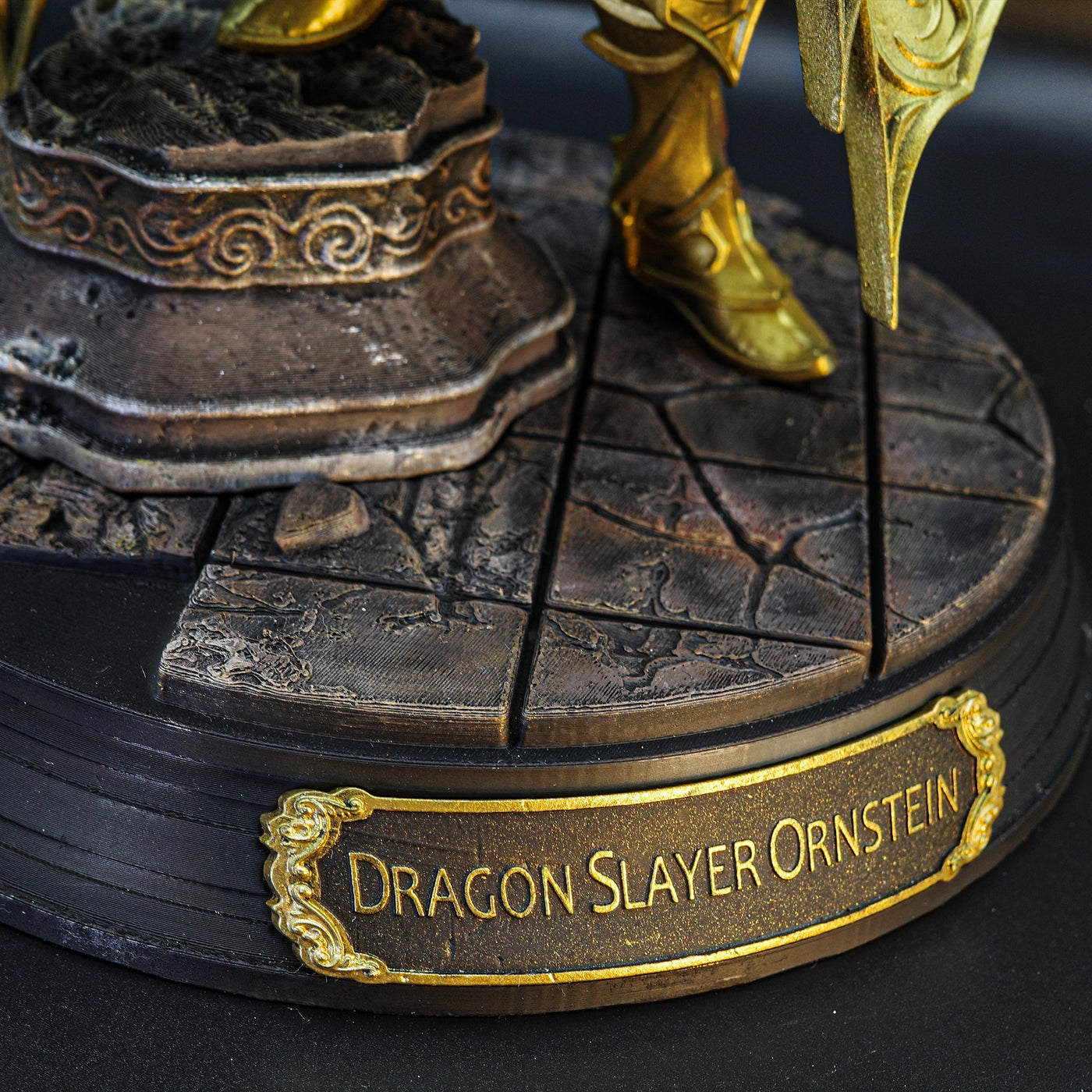 Dark Souls - Dragon Slayer Ornstein Statue Figures