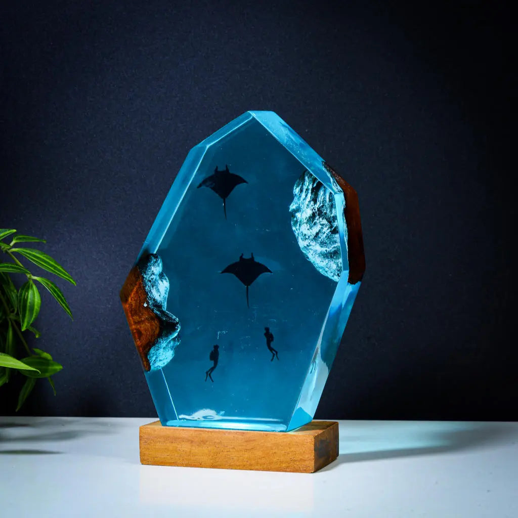 Manta Ray and Diver Undersea Ocean Diorama Epoxy Resin Lamp, Night Light