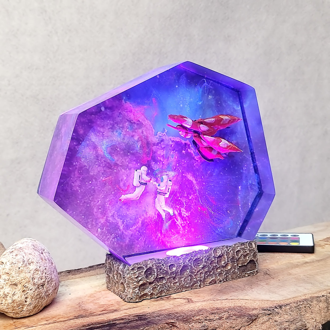 Ragnarok Final Fantasy VIII & Astronauts Galaxy Epoxy Resin Lamp, Night Light, Wireless Lights