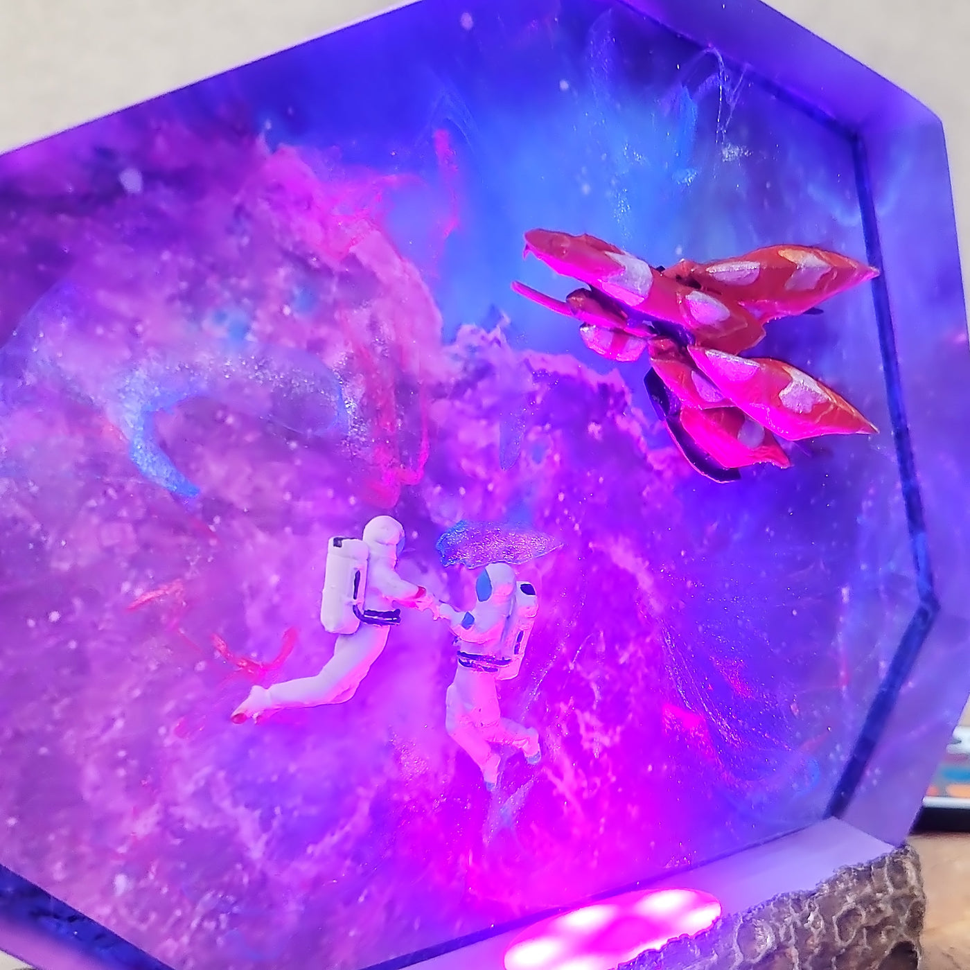 Ragnarok Final Fantasy VIII & Astronauts Galaxy Epoxy Resin Lamp, Night Light, Wireless Lights