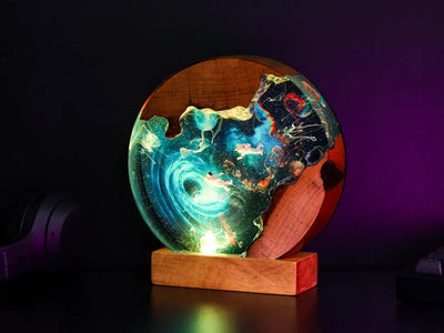 Universe Astronaut Black Hole Diorama Epoxy Resin Lamp, Night Light