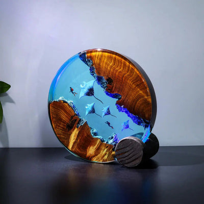 Mariana Trench Adventure Divers Manta Rays Undersea Ocean Diorama Epoxy Resin Lamp, Night Light