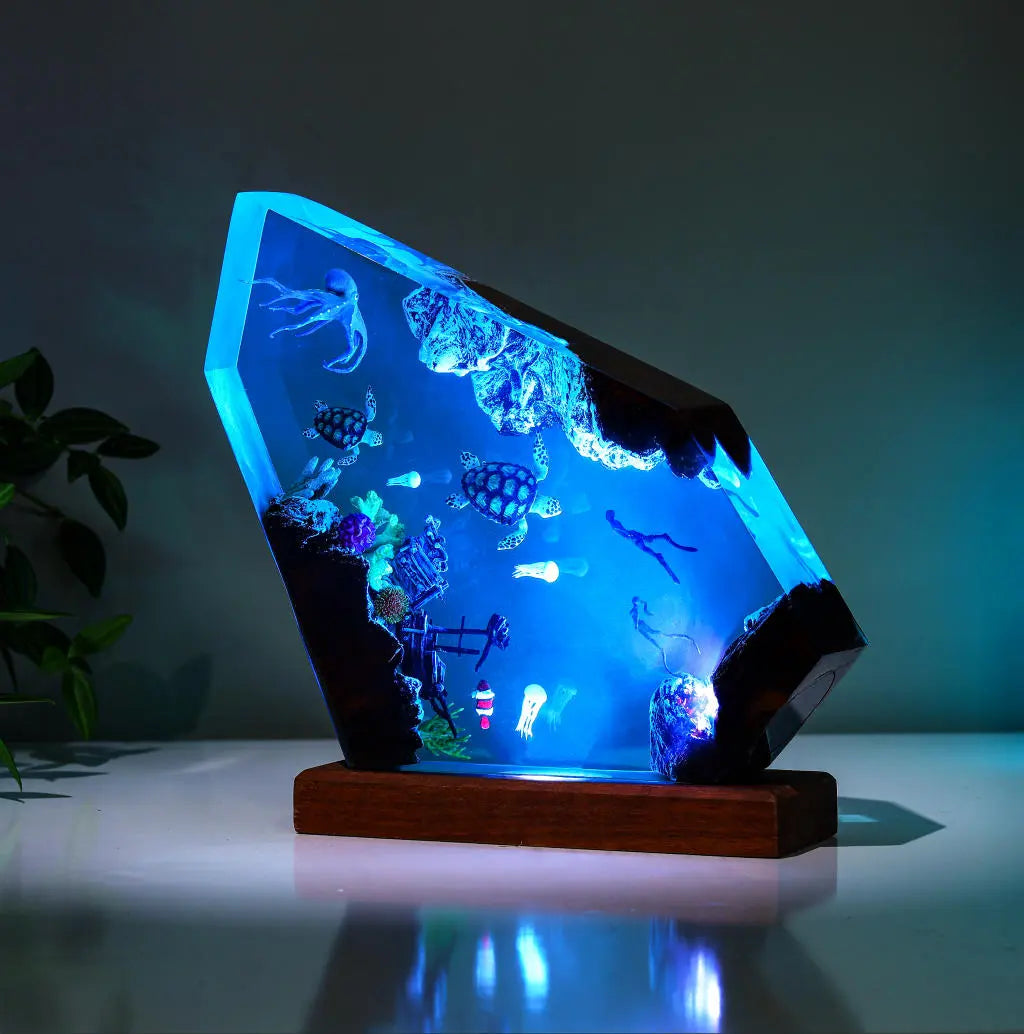 Octopus Turtles Divers Jellyfish Shipwreck Undersea Ocean Diorama Epoxy Resin Lamp, Night Light