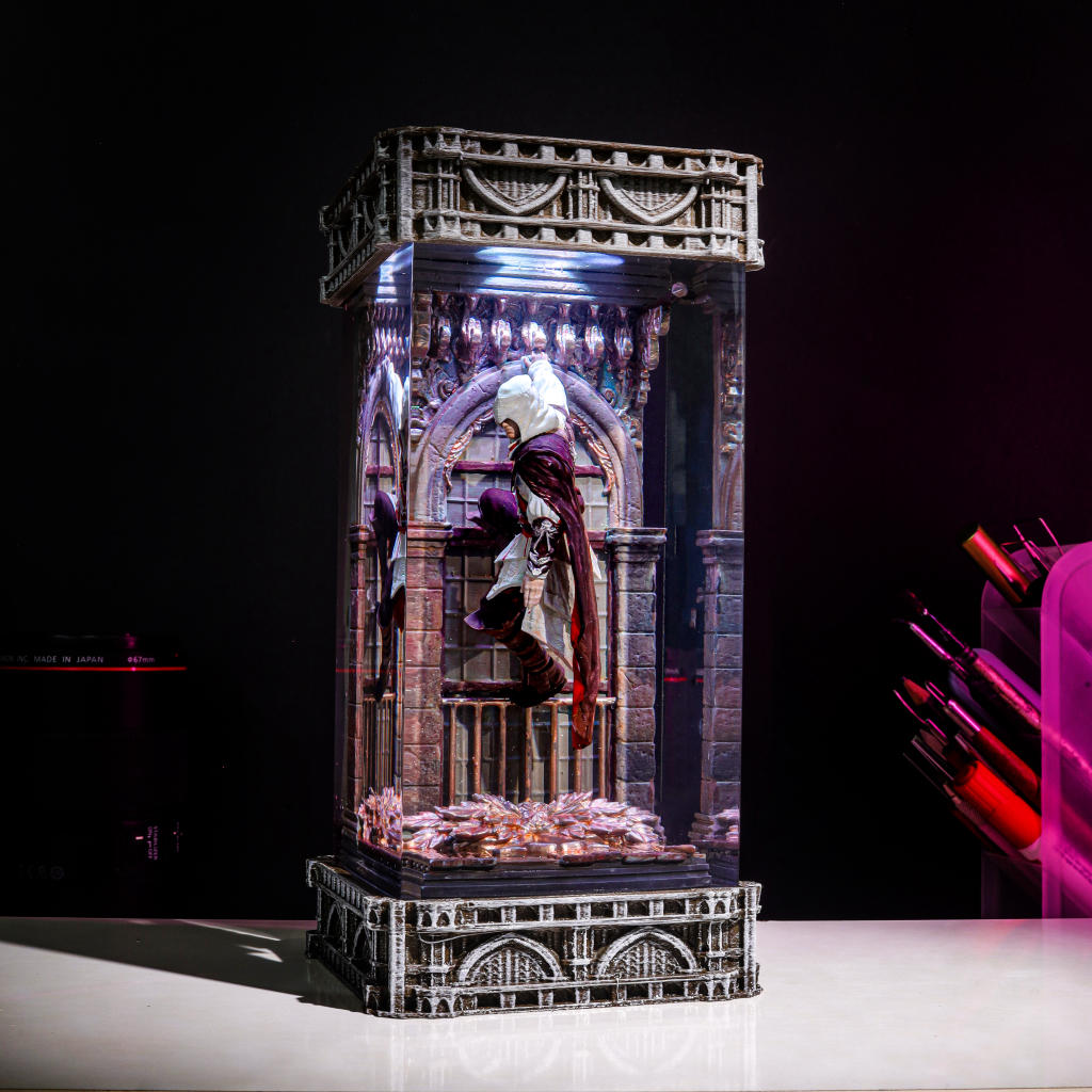 Ezio Auditore Assassin's Creed Epoxy Resin Lamp, Night Light, Wireless Lights