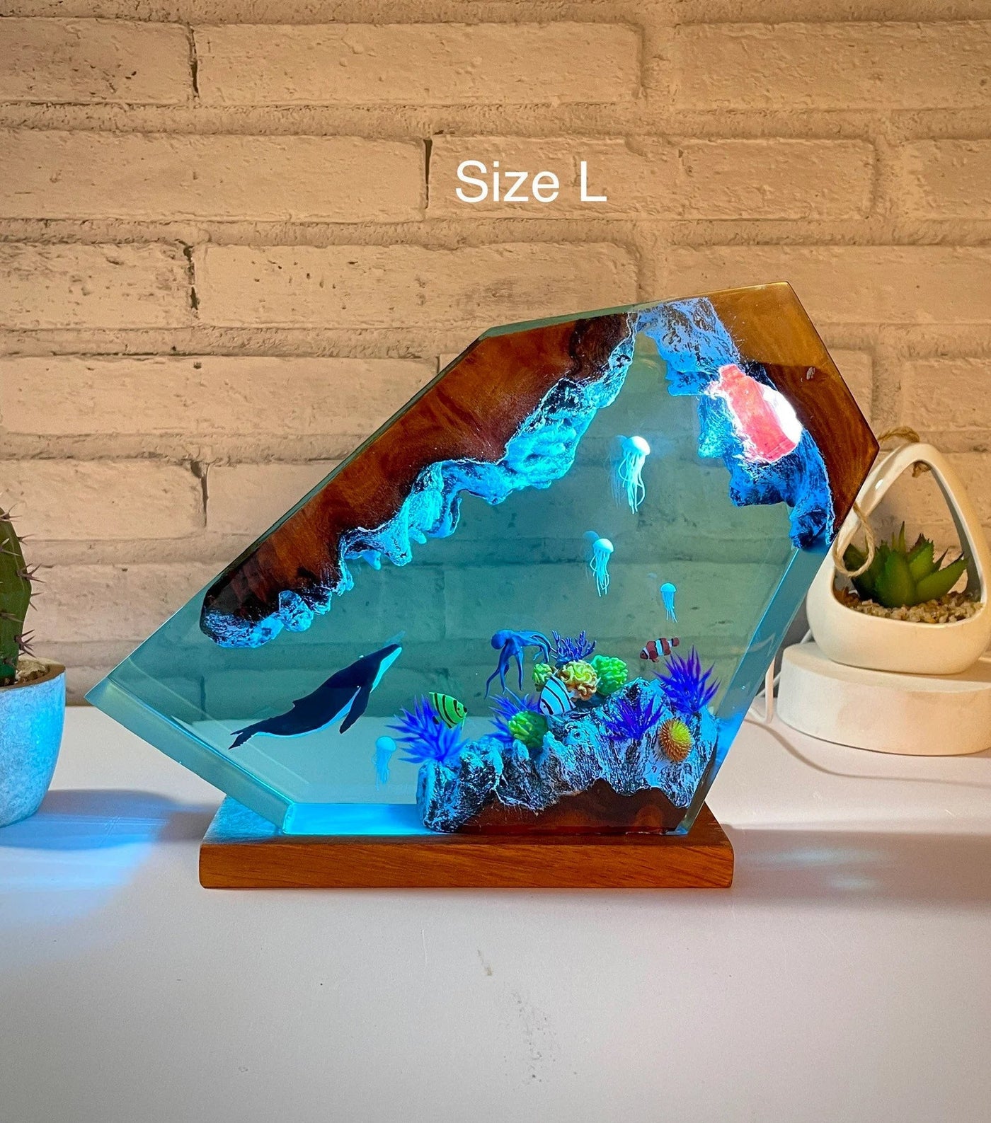 Humpback Whale Octopus Jellyfish Undersea Ocean Diorama Epoxy Resin Lamp, Night Light