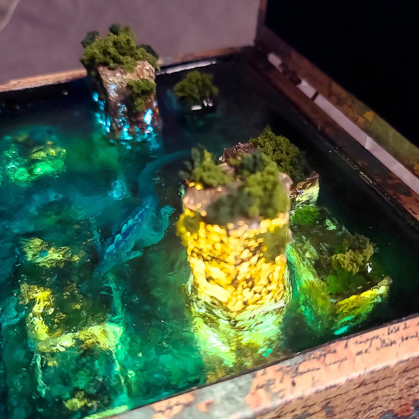 The Legend of Atlantis A Lost City Beneath the Sea Diorama Treasure Mistery Box Gift Epoxy Resin, Night Light