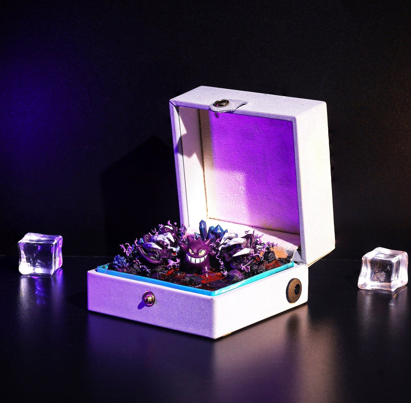 Pokemon Gengar Island Diorama Treasure Mistery Box Gift Epoxy Resin, Night Light